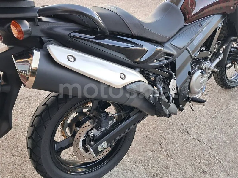 Suzuki V-Strom 650 - Vista 11