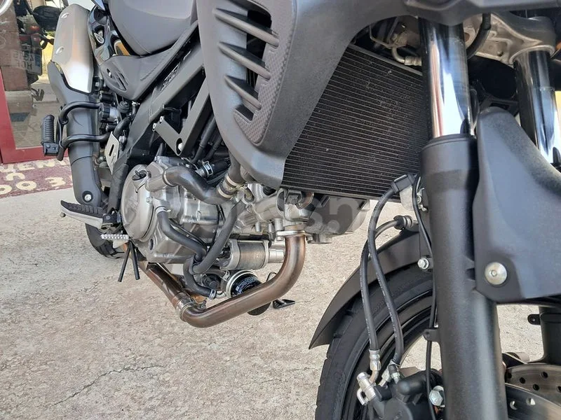 Suzuki V-Strom 650 - Vista 12