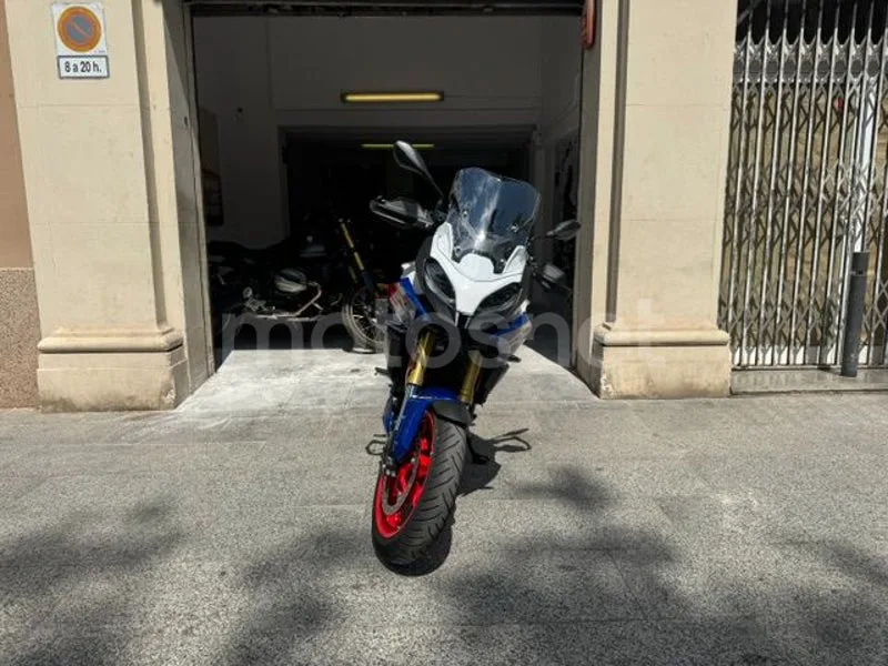 BMW F 900 XR - Vista 3