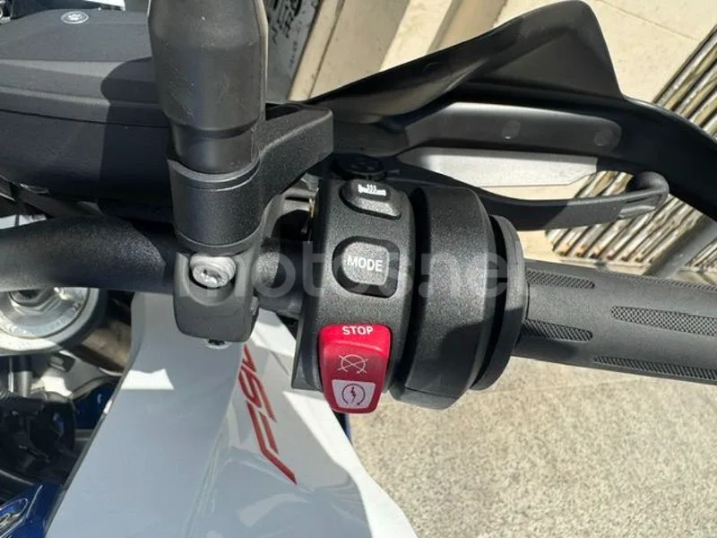 BMW F 900 XR - Vista 8