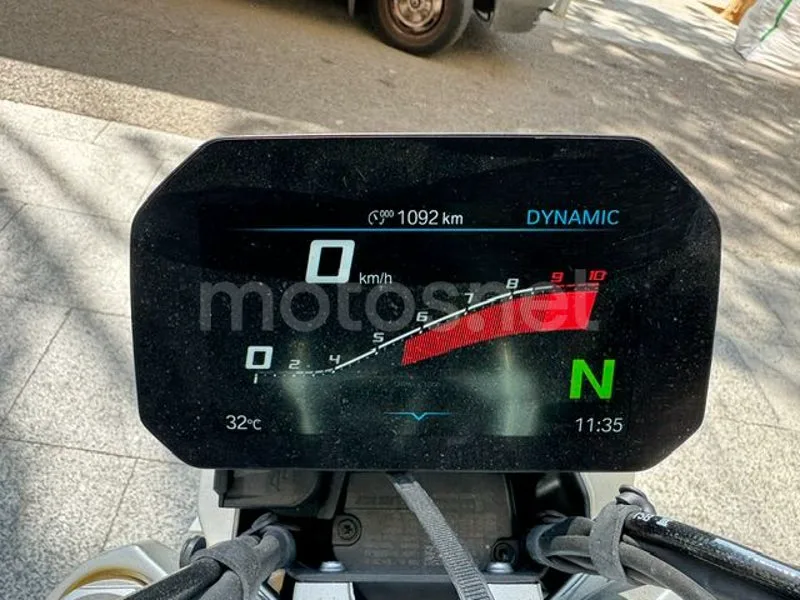 BMW R 1300 R - Vista 6