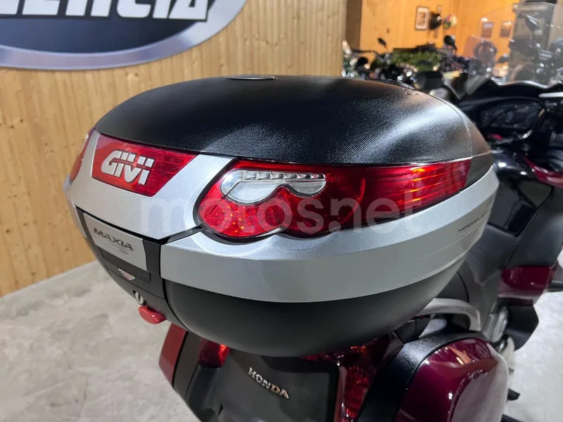 Honda NT700V Deauville - Vista 40