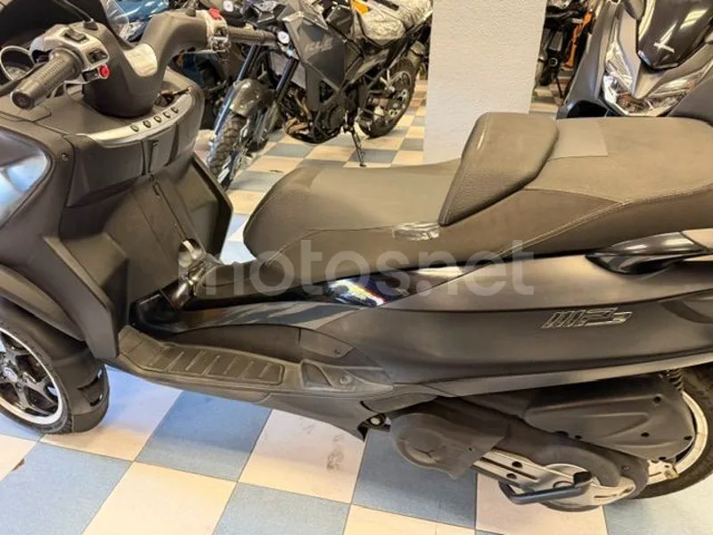 Piaggio MP3 500 LT Sport - Vista 12