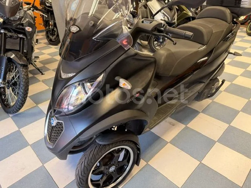 Piaggio MP3 500 LT Sport - Vista 14