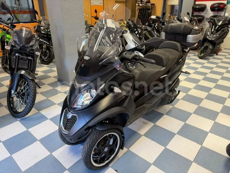 Piaggio MP3 500 LT Sport - Vista 17