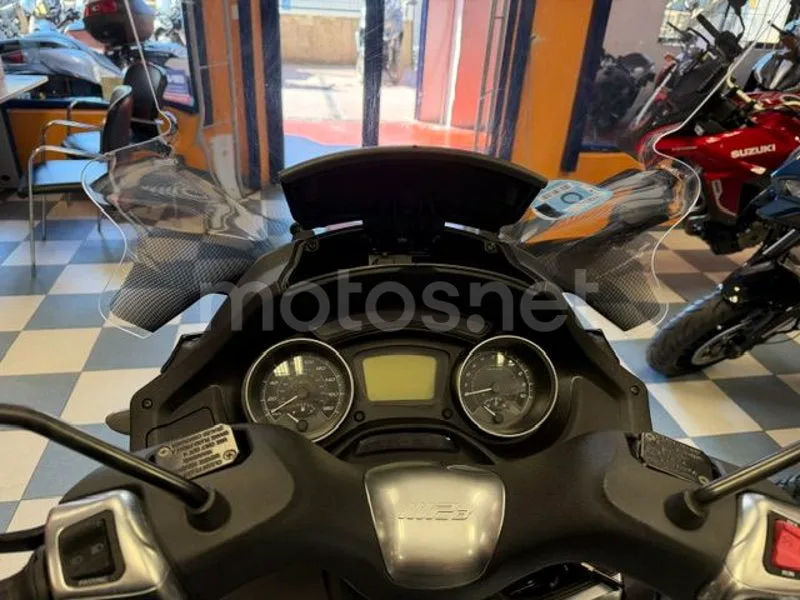 Piaggio MP3 500 LT Sport - Vista 19