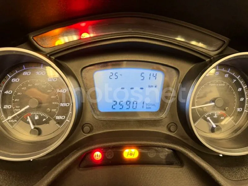 Piaggio MP3 500 LT Sport - Vista 21