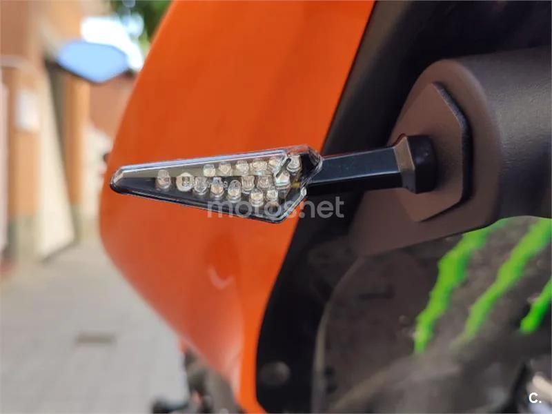Kawasaki Z750 - Vista 3