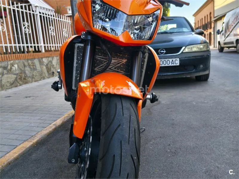 Kawasaki Z750 - Vista 4