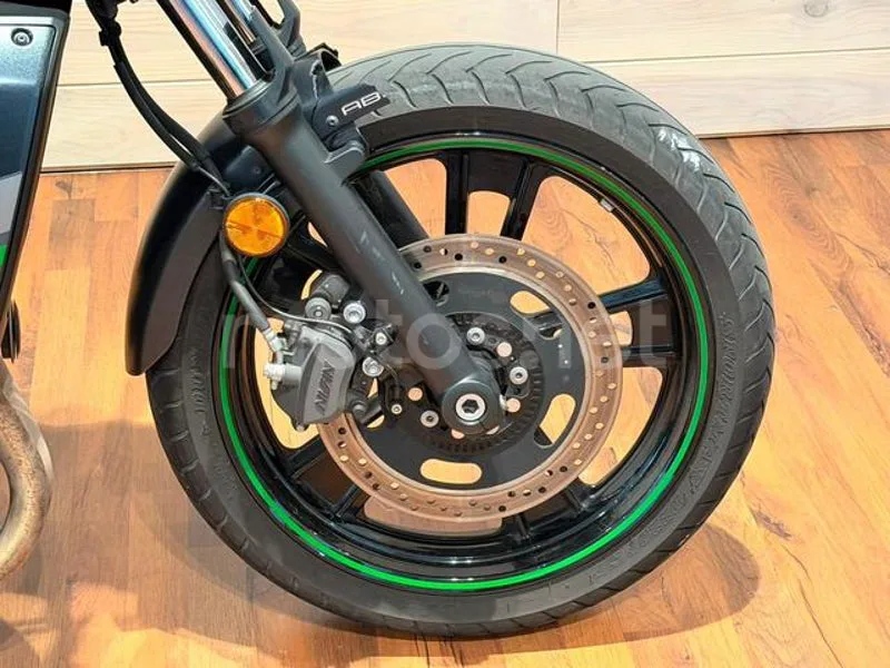 Kawasaki Vulcan S - Vista 10