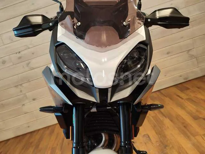 BMW F 900 XR - Vista 4