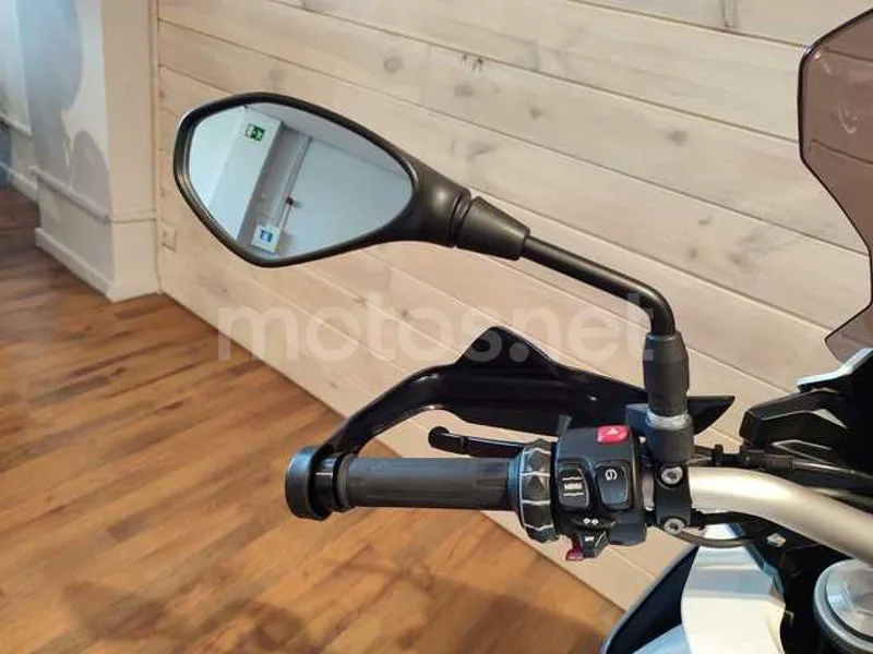 BMW F 900 XR - Vista 5