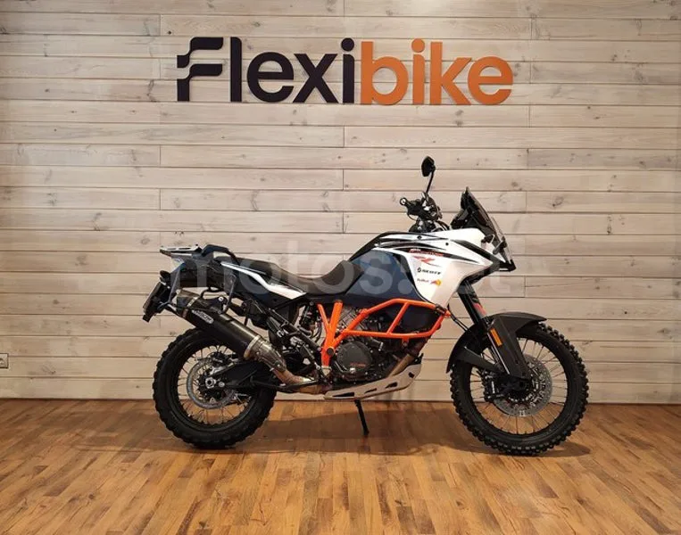 KTM 1090 Adventure - Vista 3