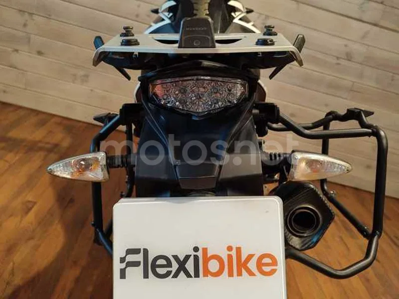 KTM 1090 Adventure - Vista 6