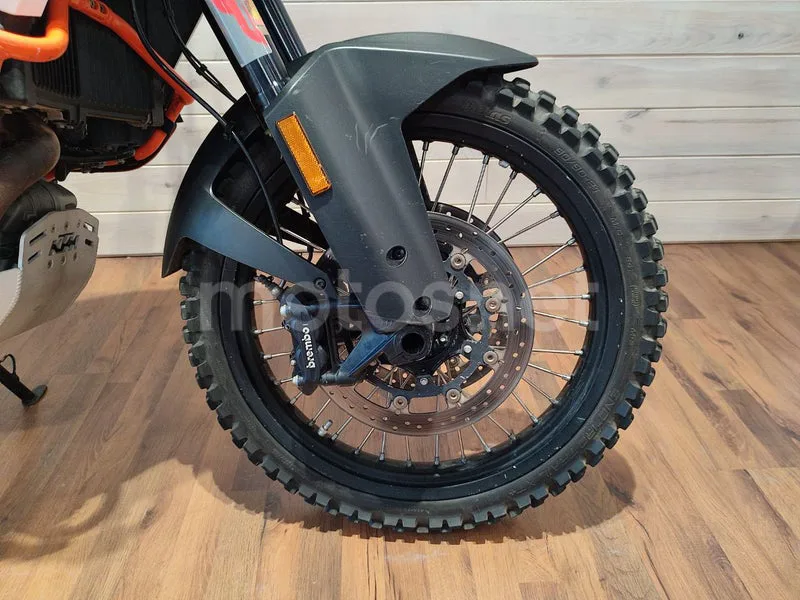 KTM 1090 Adventure - Vista 9