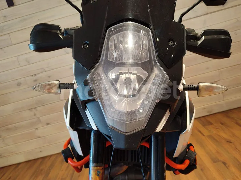 KTM 1090 Adventure - Vista 10