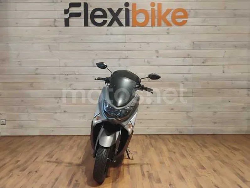 Yamaha NMAX 2290 € 2019 Madrid - 2