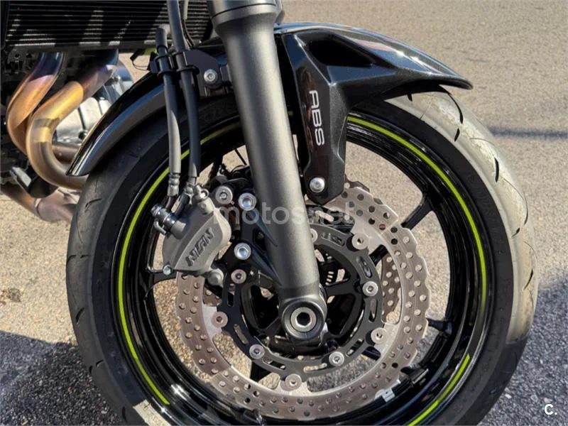 Kawasaki Z650 - Vista 13