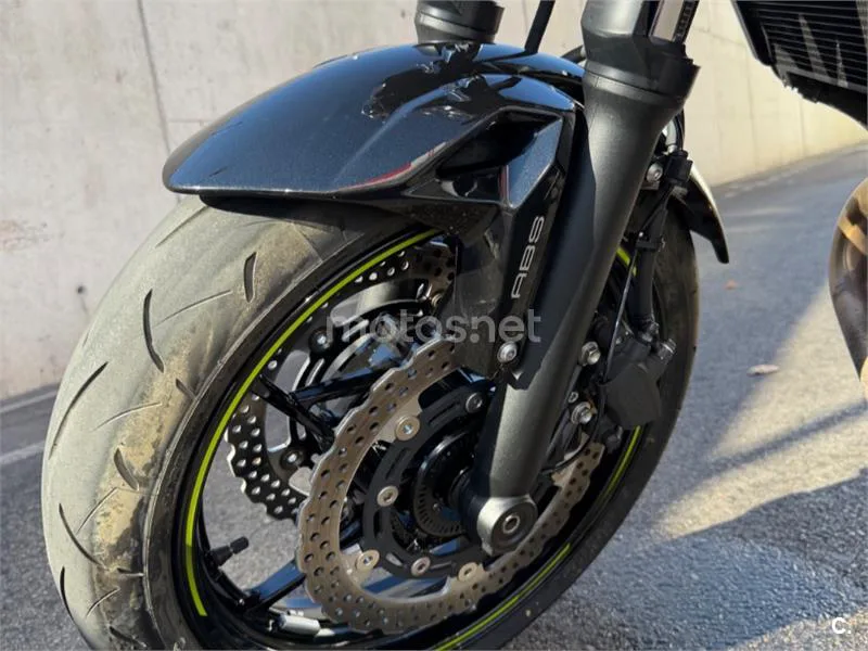 Kawasaki Z650 - Vista 14