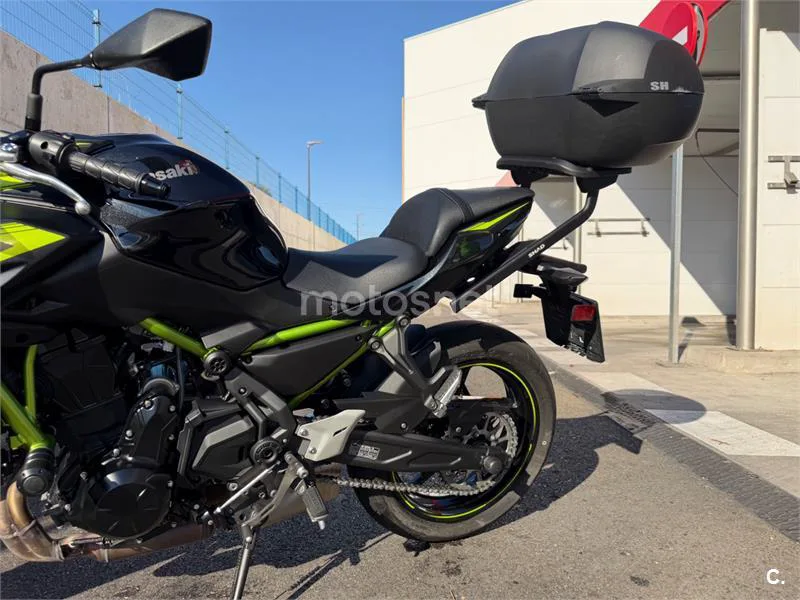 Kawasaki Z650 - Vista 3