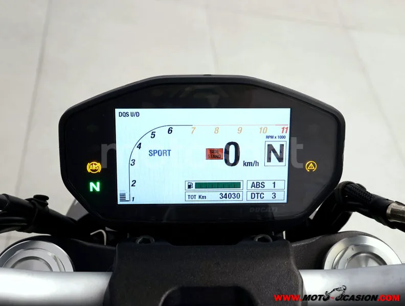 Ducati Monster 821 - Vista 6
