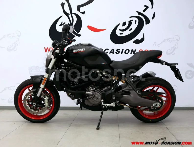 Ducati Monster 821 - Vista 7