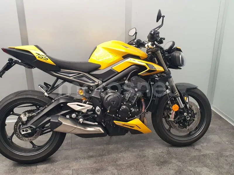 Triumph Street Triple 765 - Vista 6
