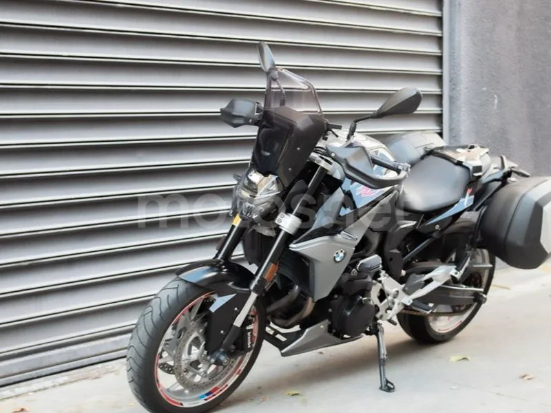 BMW F 900 R - Vista 15