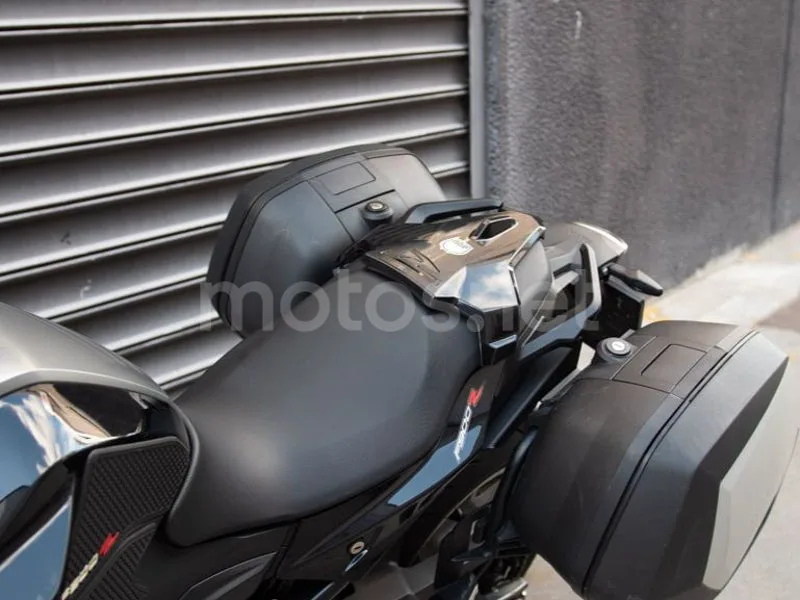 BMW F 900 R - Vista 21