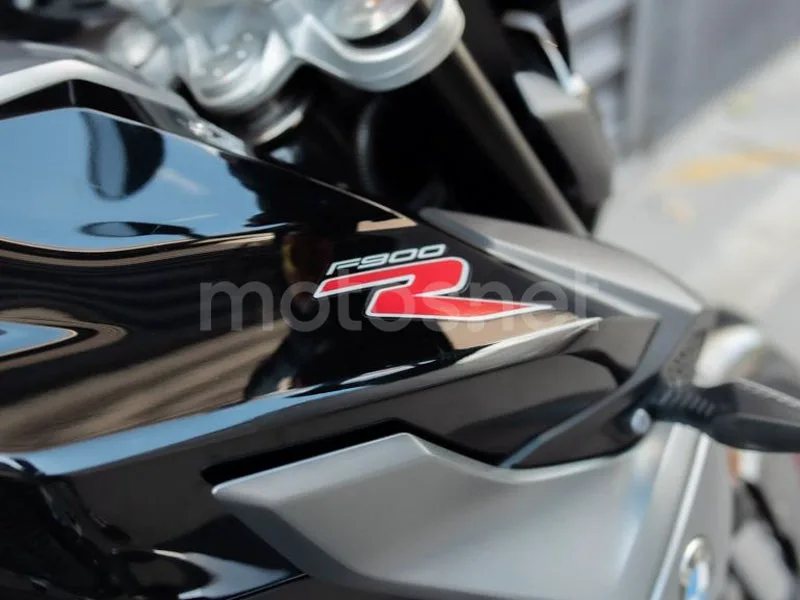 BMW F 900 R - Vista 9