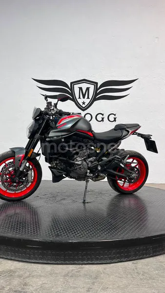 Ducati Monster - Vista 8