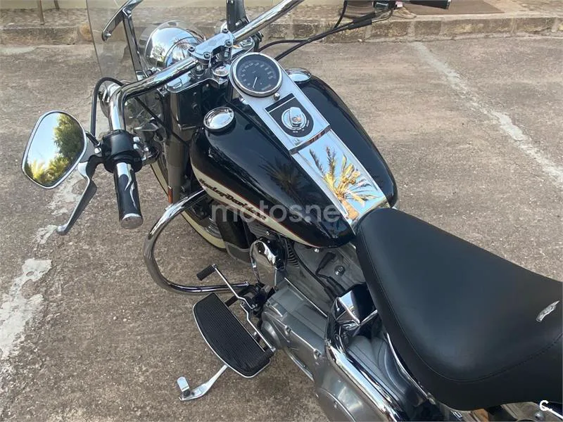 Harley-Davidson Heritage Softail - Vista 4