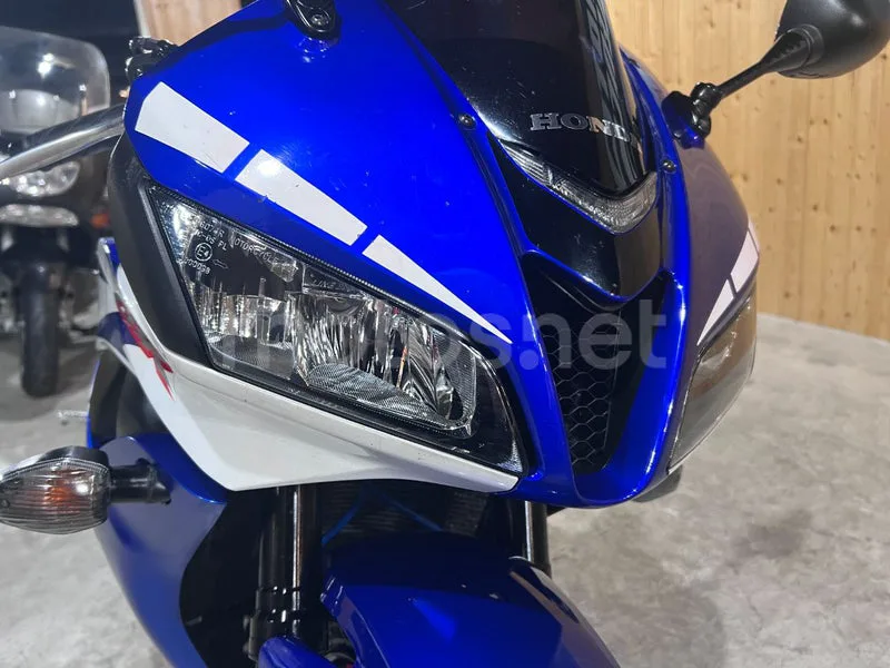 Honda CBR600RR - Vista 13