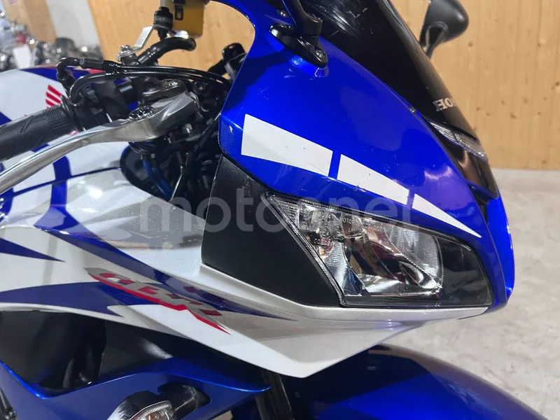 Honda CBR600RR - Vista 16