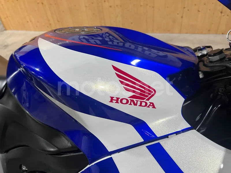 Honda CBR600RR - Vista 26