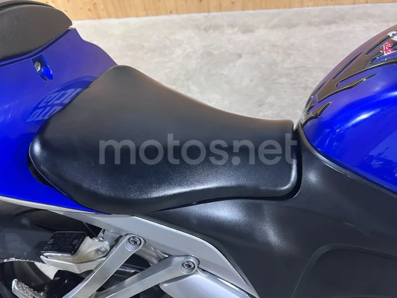 Honda CBR600RR - Vista 28