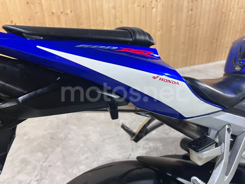 Honda CBR600RR - Vista 33
