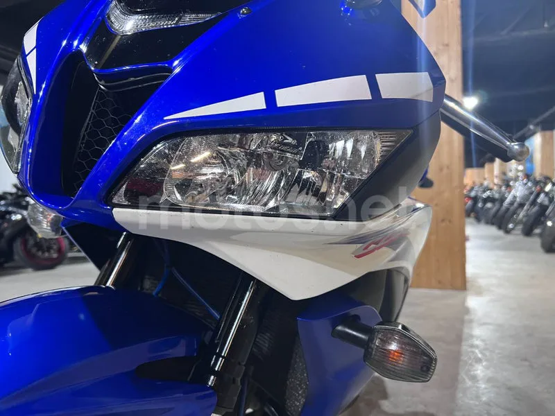 Honda CBR600RR - Vista 40
