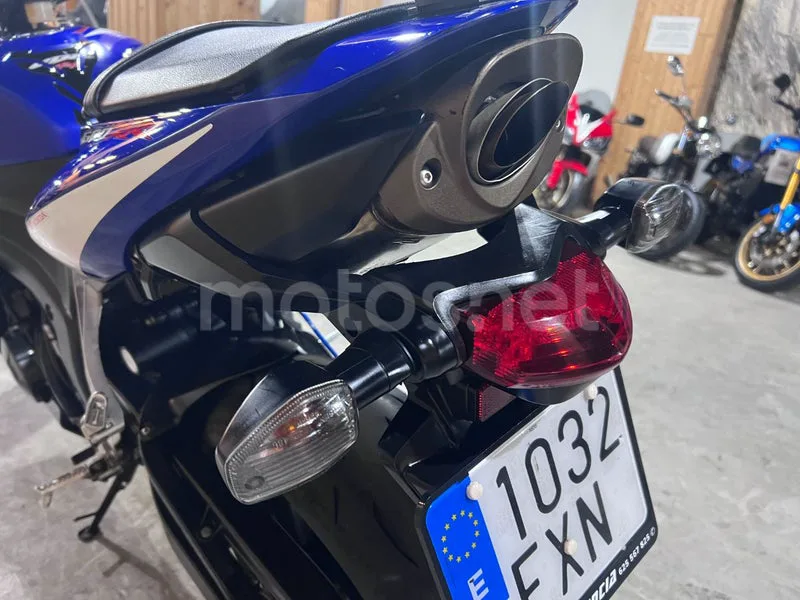 Honda CBR600RR - Vista 60
