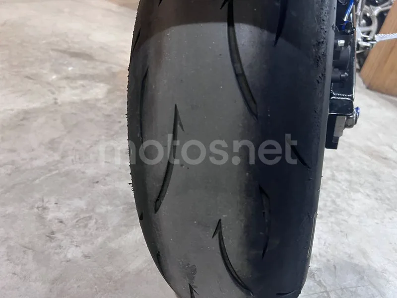 Honda CBR600RR - Vista 8