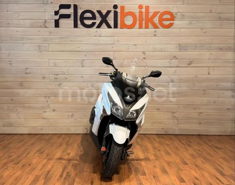 Kymco Grand Dink 300 2190 € 2019 Madrid - 2