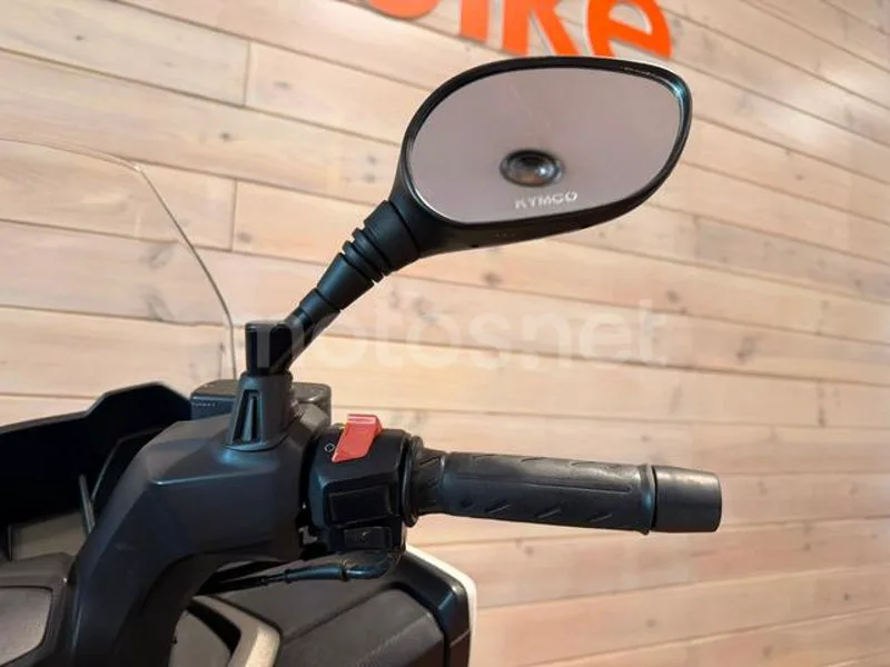 Kymco Grand Dink 300 - Vista 15