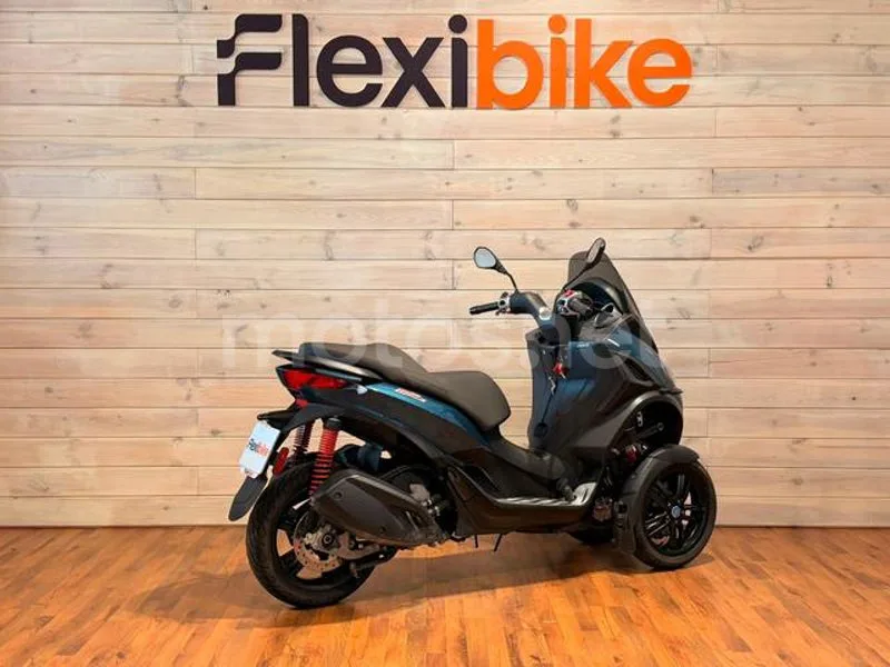Piaggio MP3 - Vista 4