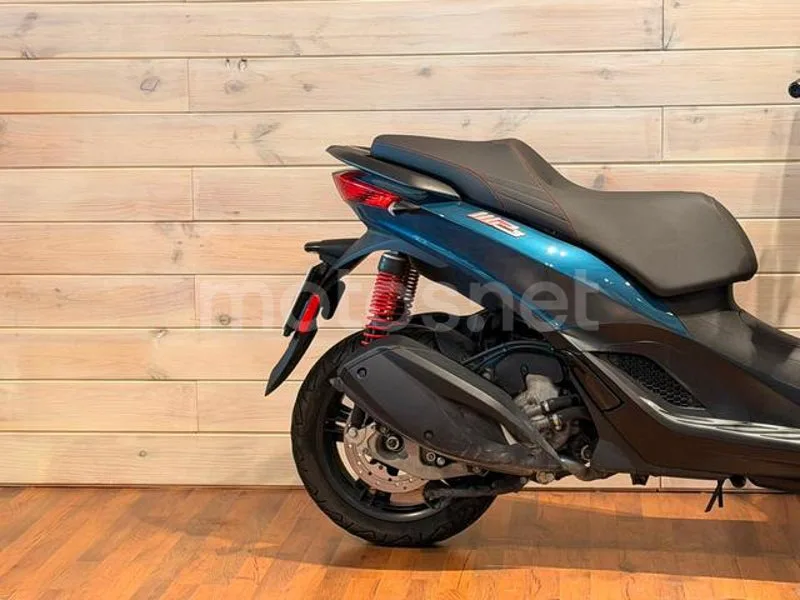 Piaggio MP3 - Vista 7