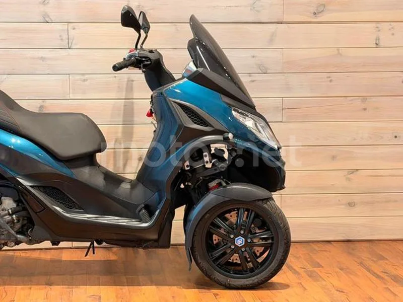 Piaggio MP3 - Vista 8