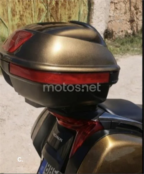 Honda NT700V Deauville - Vista 3