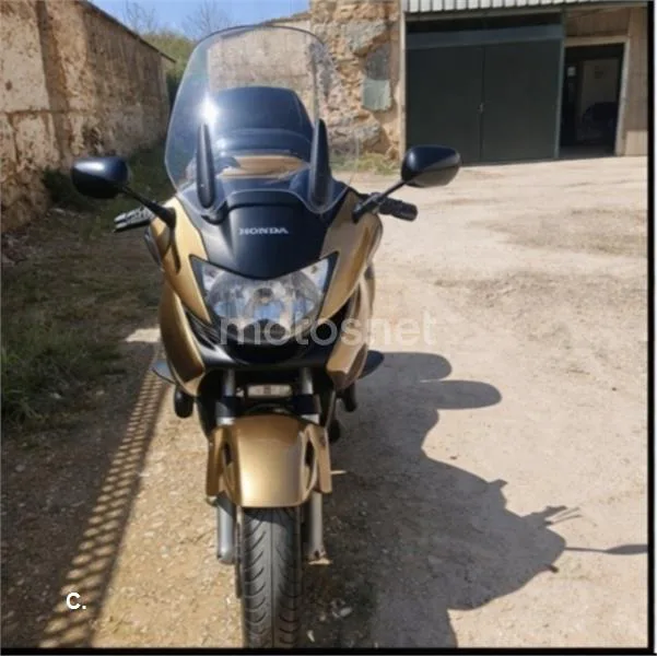 Honda NT700V Deauville - Vista 5