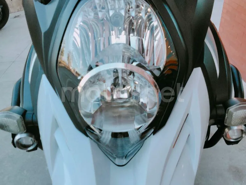 Suzuki V-Strom 1000 6150 € 2015 Málaga - 1