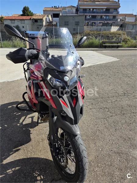 Benelli TRK 502 - Vista 9