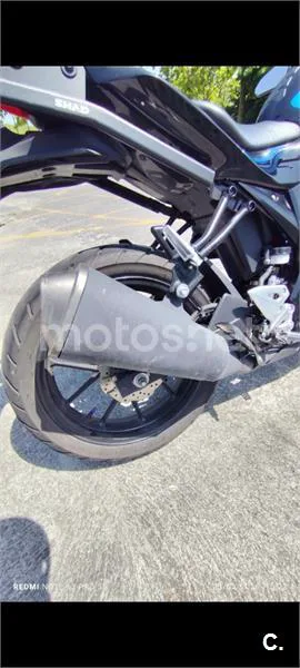 Suzuki GSX-S125 - Vista 7